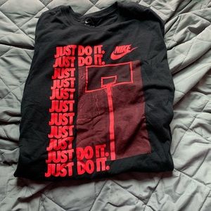 Nike tee